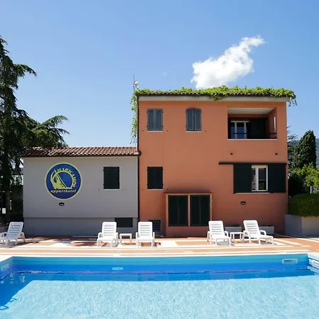 Maricampo - Helloelba Aparthotel Marina di Campo